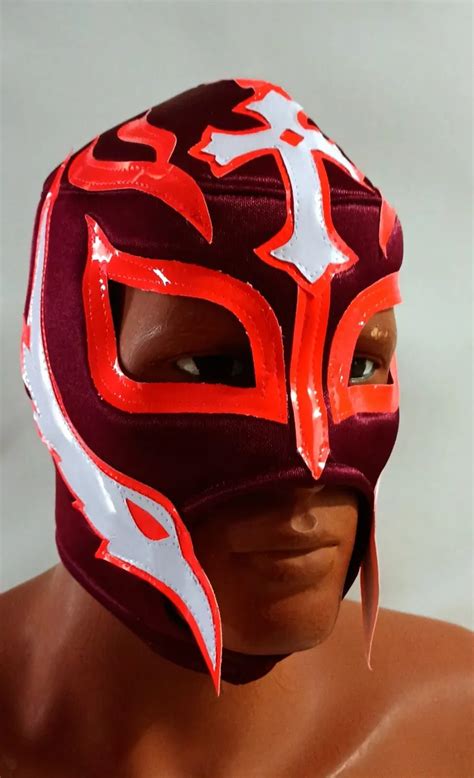 rey mysterio gucci suit|rey mysterio red and white.